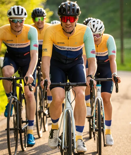 Individuelle Radbekleidung von CUORE für Teams